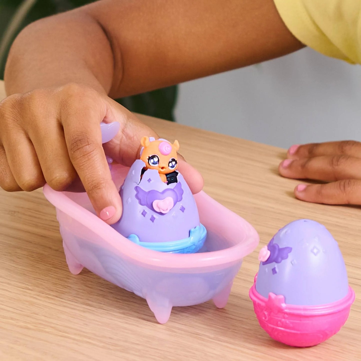 Hatchimals Make A Splash Playset