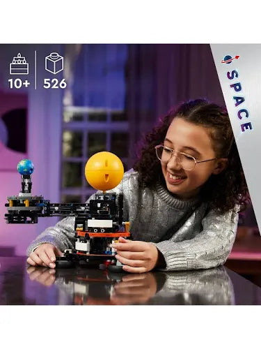 Lego 42179 Technic Planet Earth & Moon in Orbit