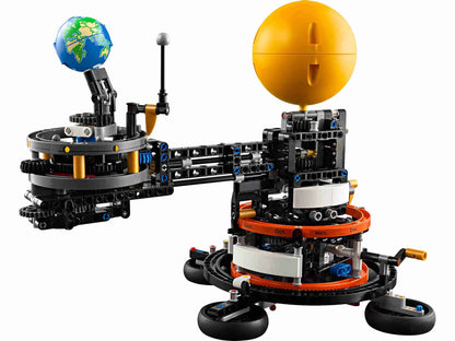 Lego 42179 Technic Planet Earth & Moon in Orbit