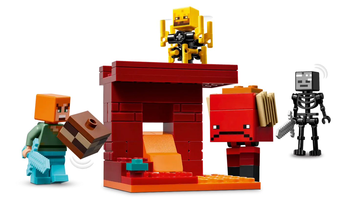LEGO Minecraft 21266 The Nether Lava Battle