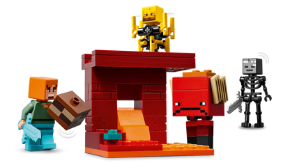 LEGO Minecraft 21266 The Nether Lava Battle