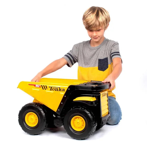 Tonka Steel Mighty Dump Truck