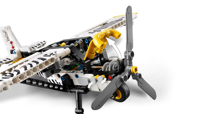 LEGO Technic 42198 Blush Plane