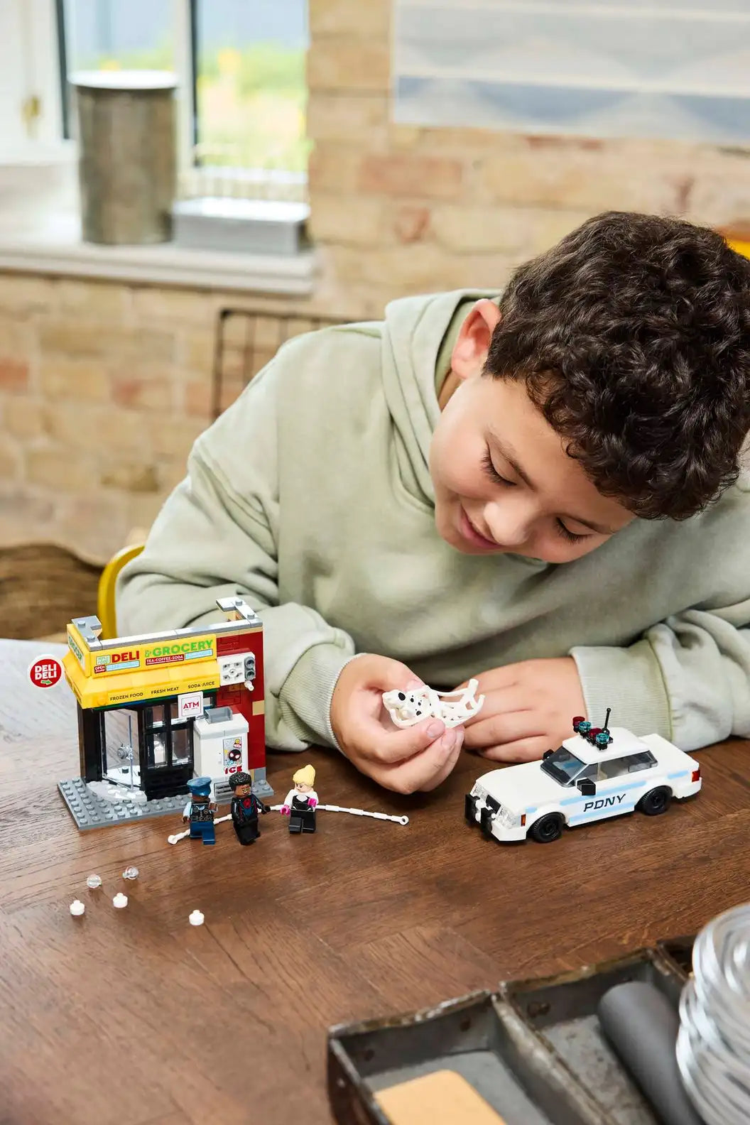 LEGO Marvel 76311 Miles Morales vs. the Spot